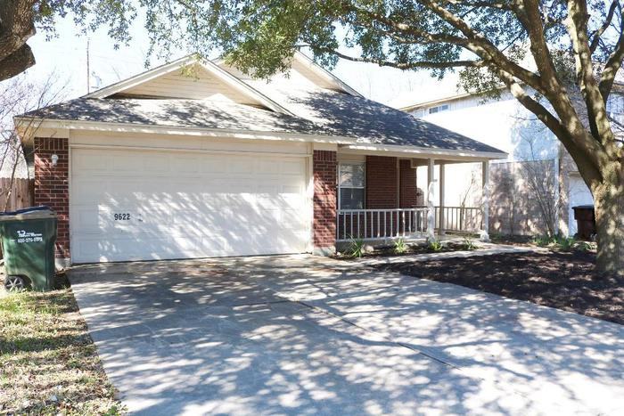 9622 Copper Creek Dr - Photo 3 of 15