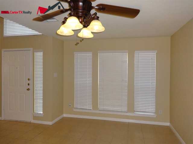 2429 Roundabout Lane - Photo 3 of 10