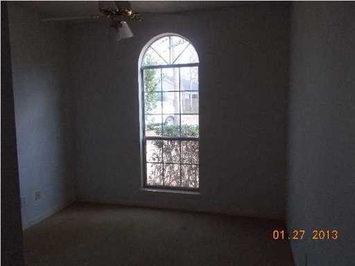 740 Copperfield Dr W - Photo 2 of 6