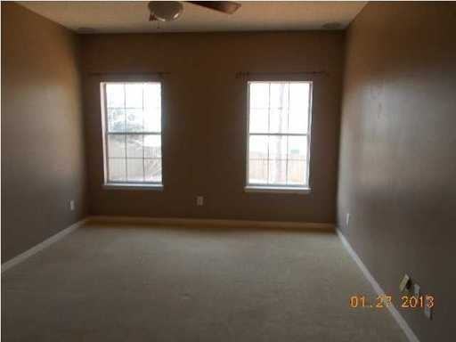 740 Copperfield Dr W - Photo 3 of 6