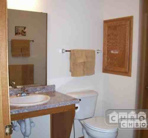 326 W Chestnut St #10818 - Photo 2 of 5