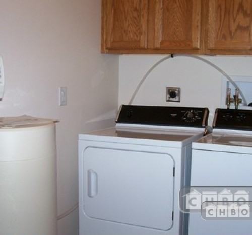 326 W Chestnut St #10818 - Photo 3 of 5