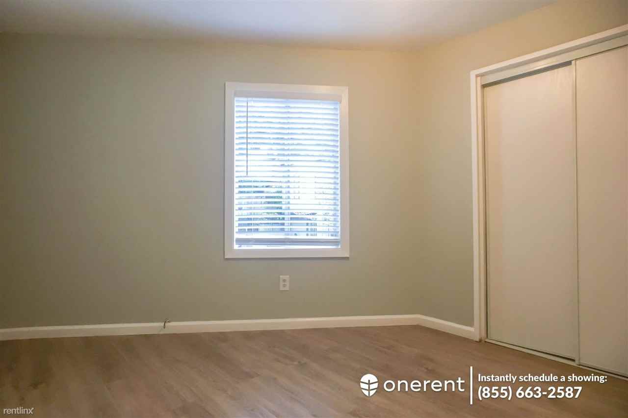 435 Visitacion Ave - Photo 2 of 6