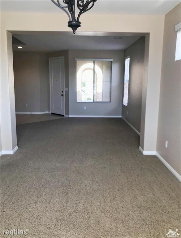 82909 Spirit Mountain Dr - Photo 2 of 17