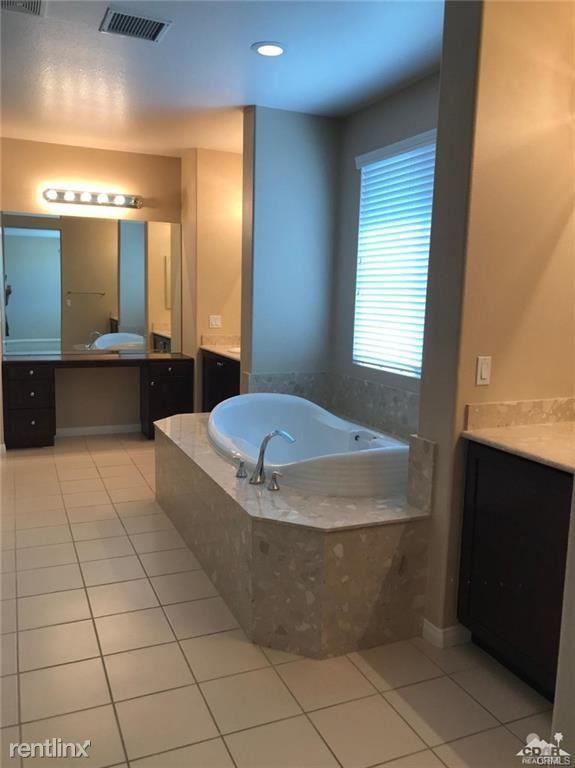 82909 Spirit Mountain Dr - Photo 3 of 17