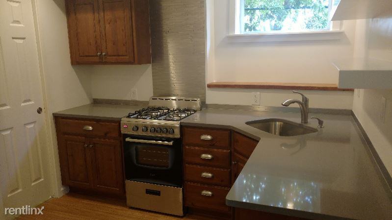 16878 Alder Cir - Photo 2 of 12