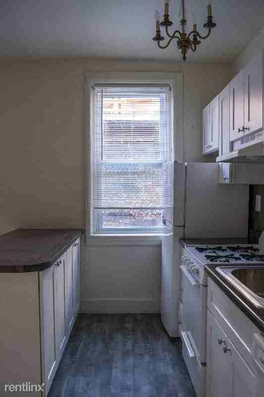 1201 S 20th St - Photo 3 of 9