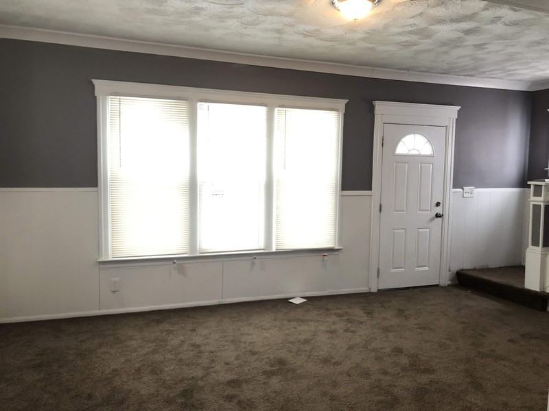 130 Batavia St - Photo 2 of 20