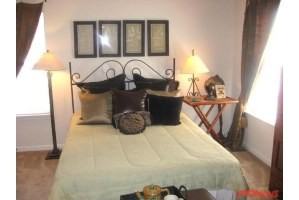 Lexington on the Green - Photo 3 of 4