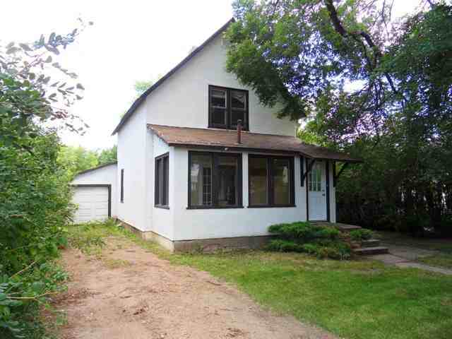 232 1 Street West - Photo 2 of 20