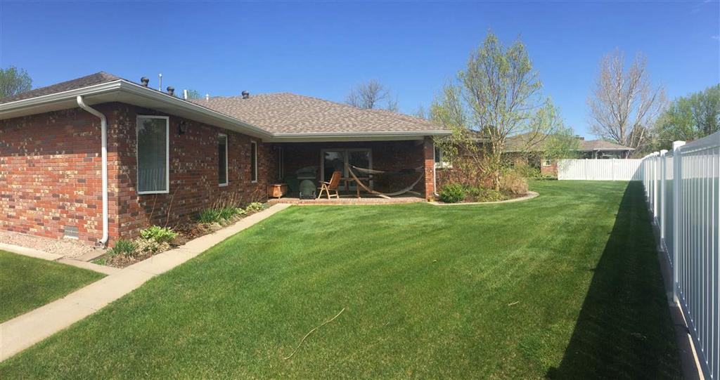 1802 Kristen Ct - Photo 2 of 32