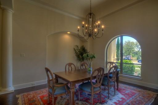 215 Persimmon Pond - Photo 2 of 36