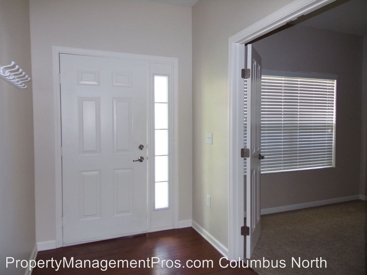 1435 Carylake Cir - Photo 3 of 20