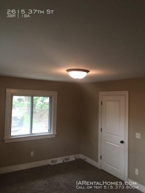 2615 37th St - Photo 2 of 17