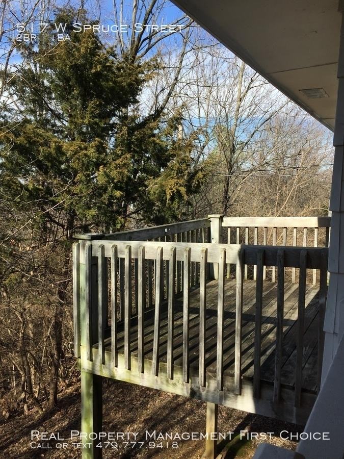 517 W Spruce St - Photo 3 of 16