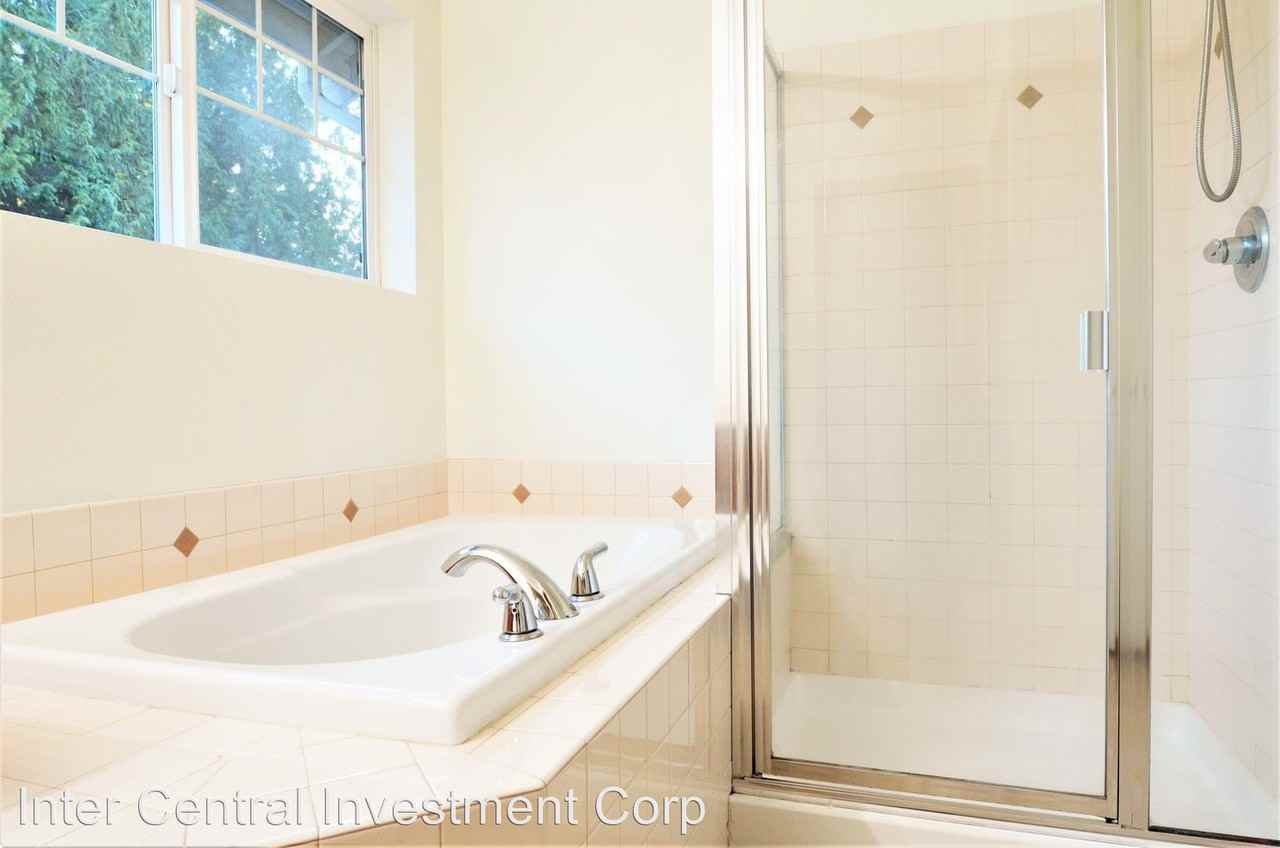 4272 S 160th St - Photo 2 of 2