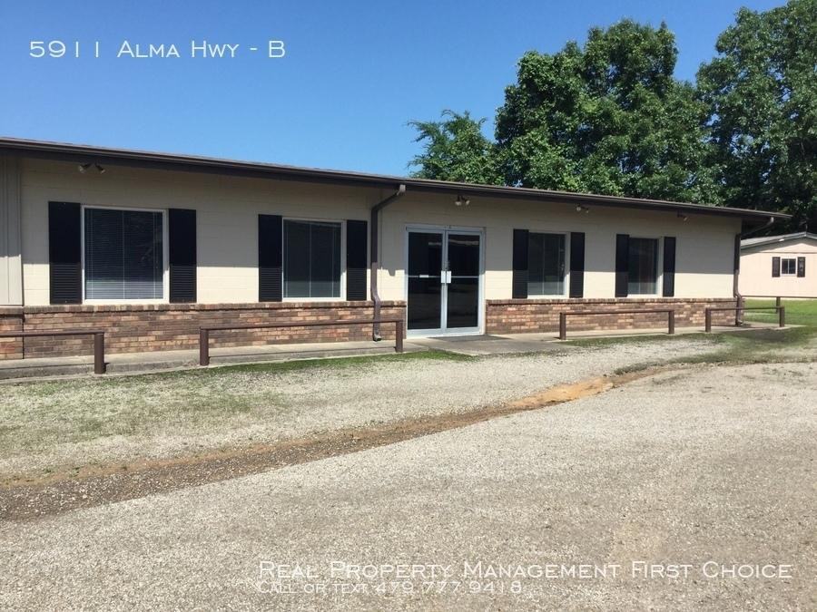 5911 Alma Hwy - Photo 2 of 6