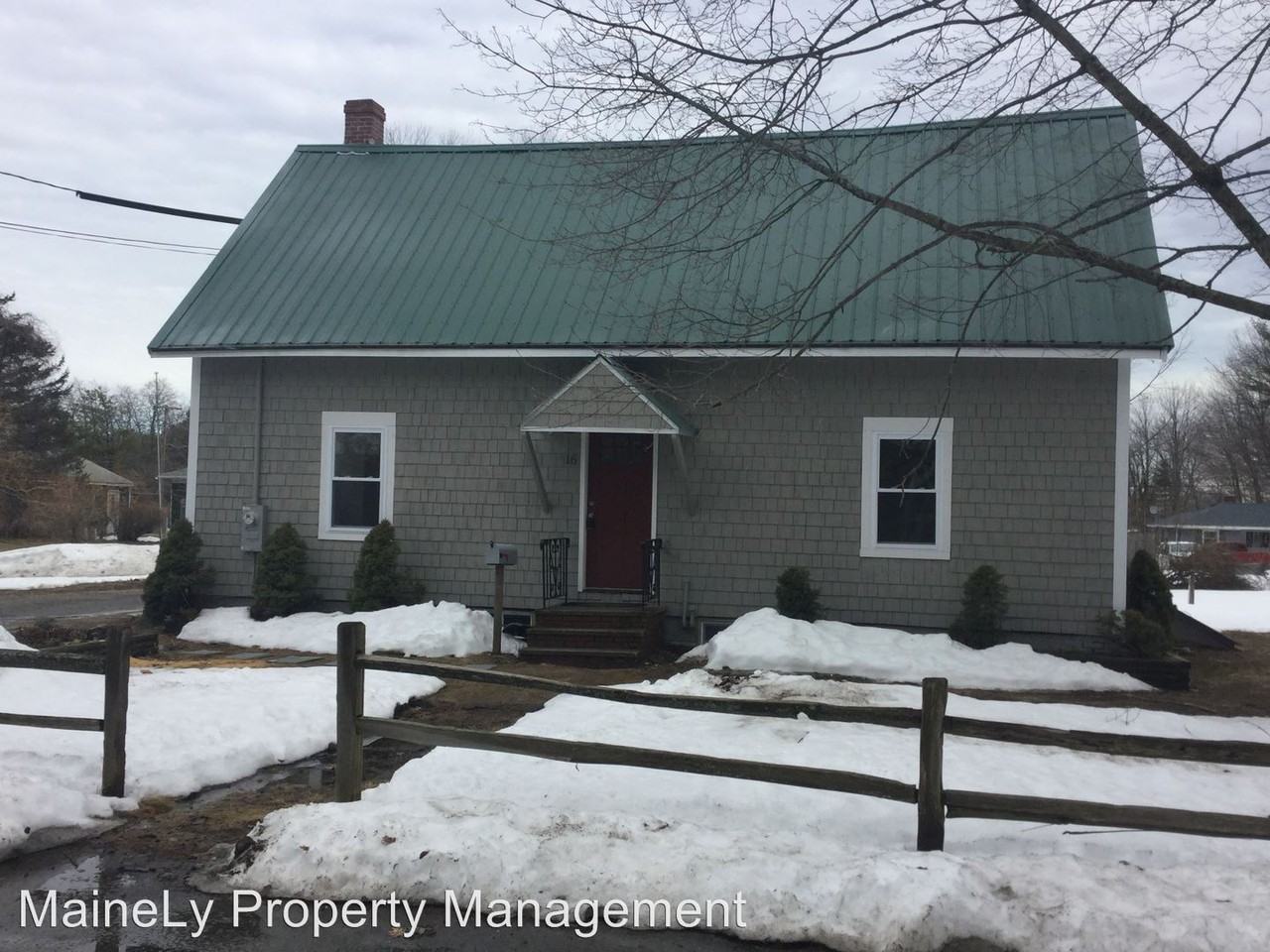 16 Old Oak Ln - Photo 2 of 17