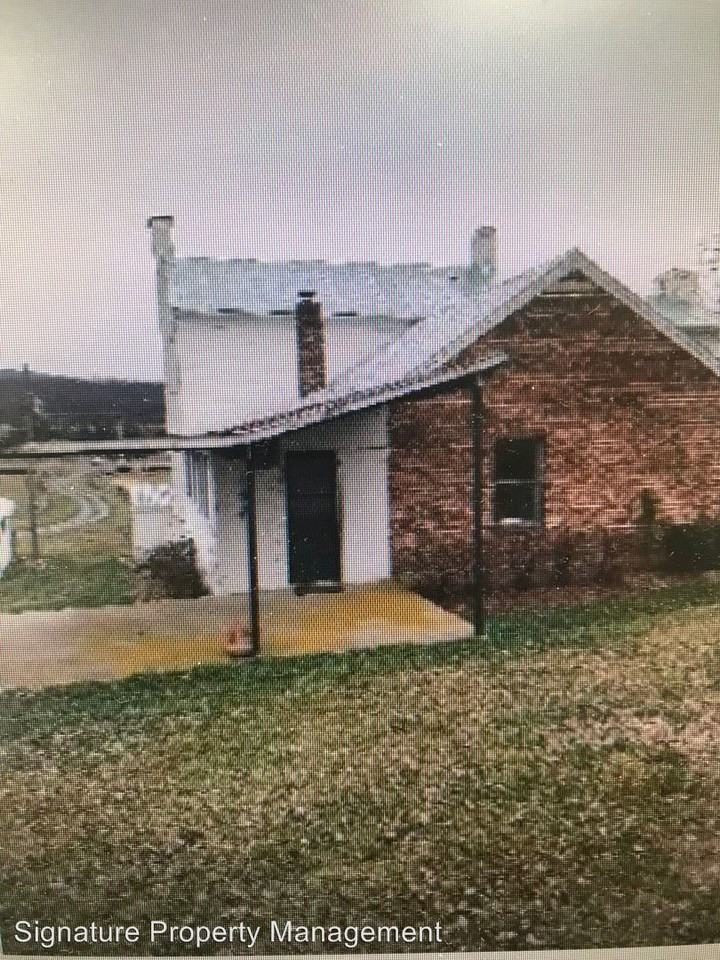 7681 N Lee Hwy - Photo 2 of 2