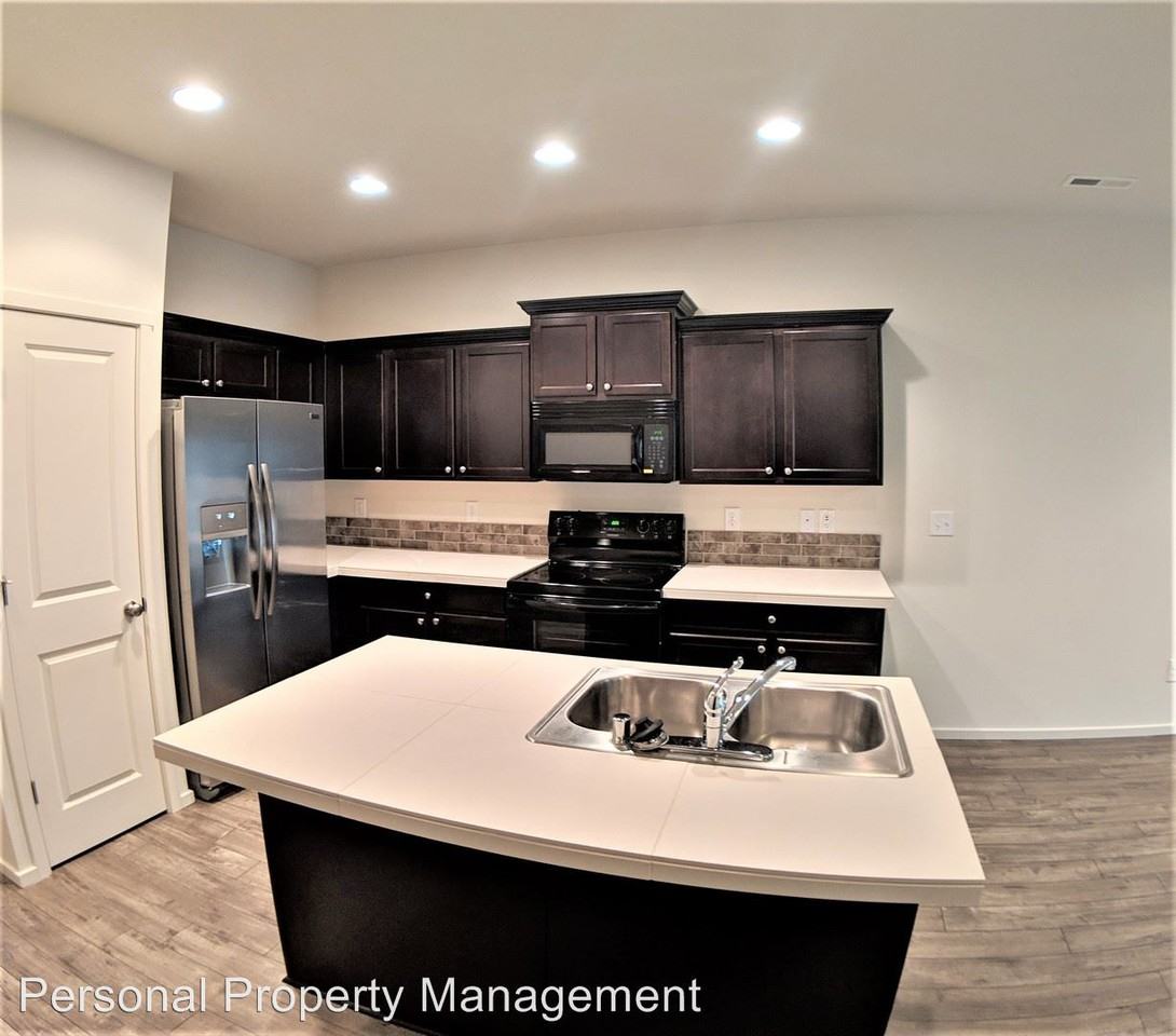 5716 NE 130th Pl - Photo 3 of 18