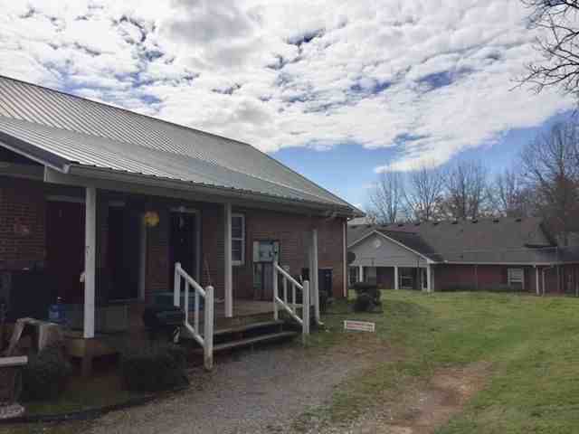 16 Lee St - Photo 3 of 15