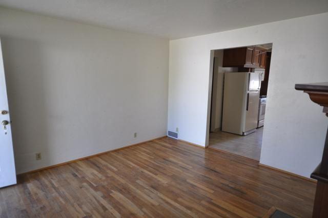 206 E Morrison St - Photo 2 of 15