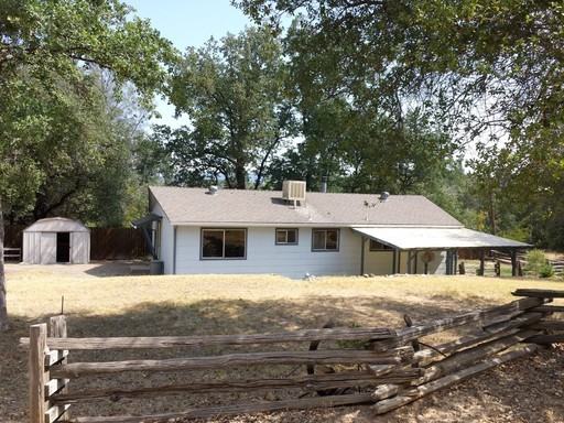 10790 Beehive Rd - Photo 3 of 14