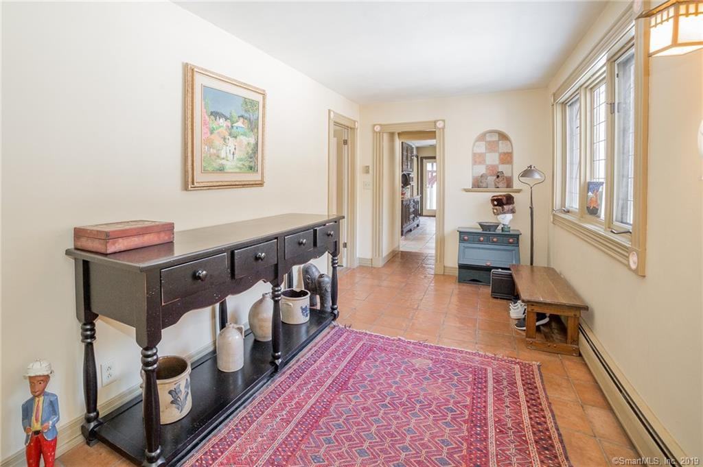 364 Park Rd - Photo 3 of 28