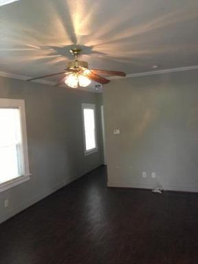 326 Roselawn Ave - Photo 3 of 22