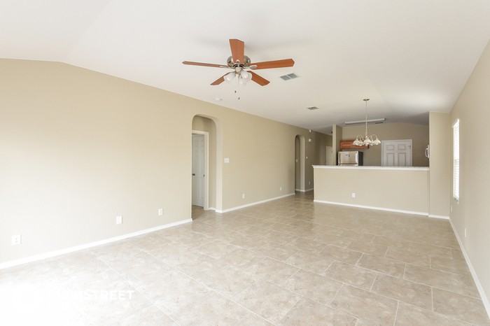 6826 Loma Secca - Photo 2 of 15