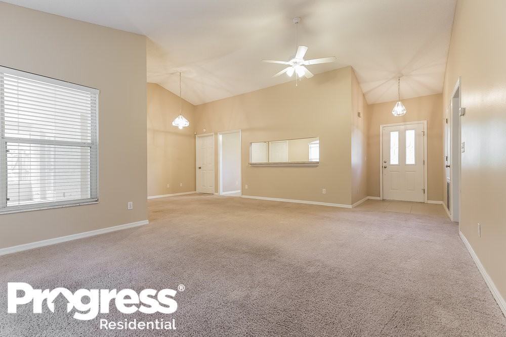 16123 Hillside Cir - Photo 3 of 15