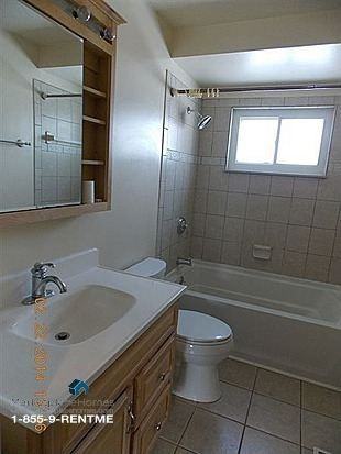 324 Oak Park Dr - Photo 3 of 10