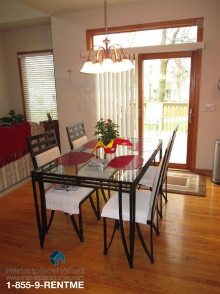 26605 Dorothy Ct - Photo 3 of 15