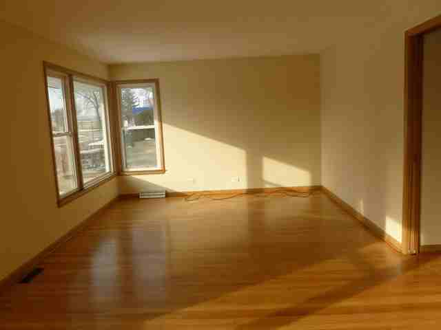 7915 Massasoit Ave - Photo 2 of 16