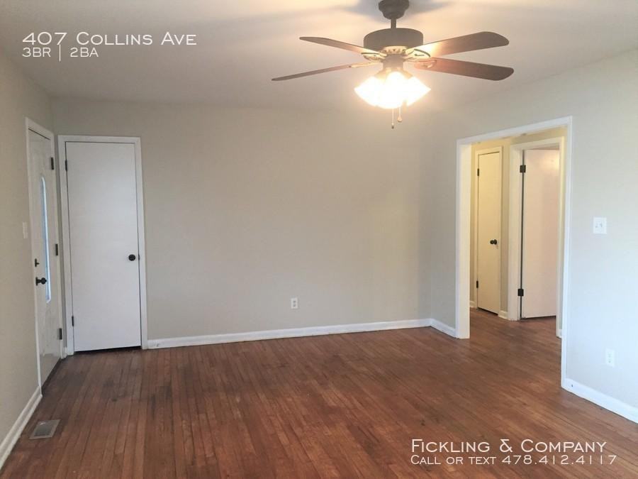 407 Collins Ave - Photo 2 of 13