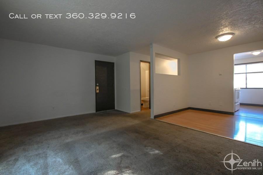 2424 Rossiter Ln - Photo 2 of 3