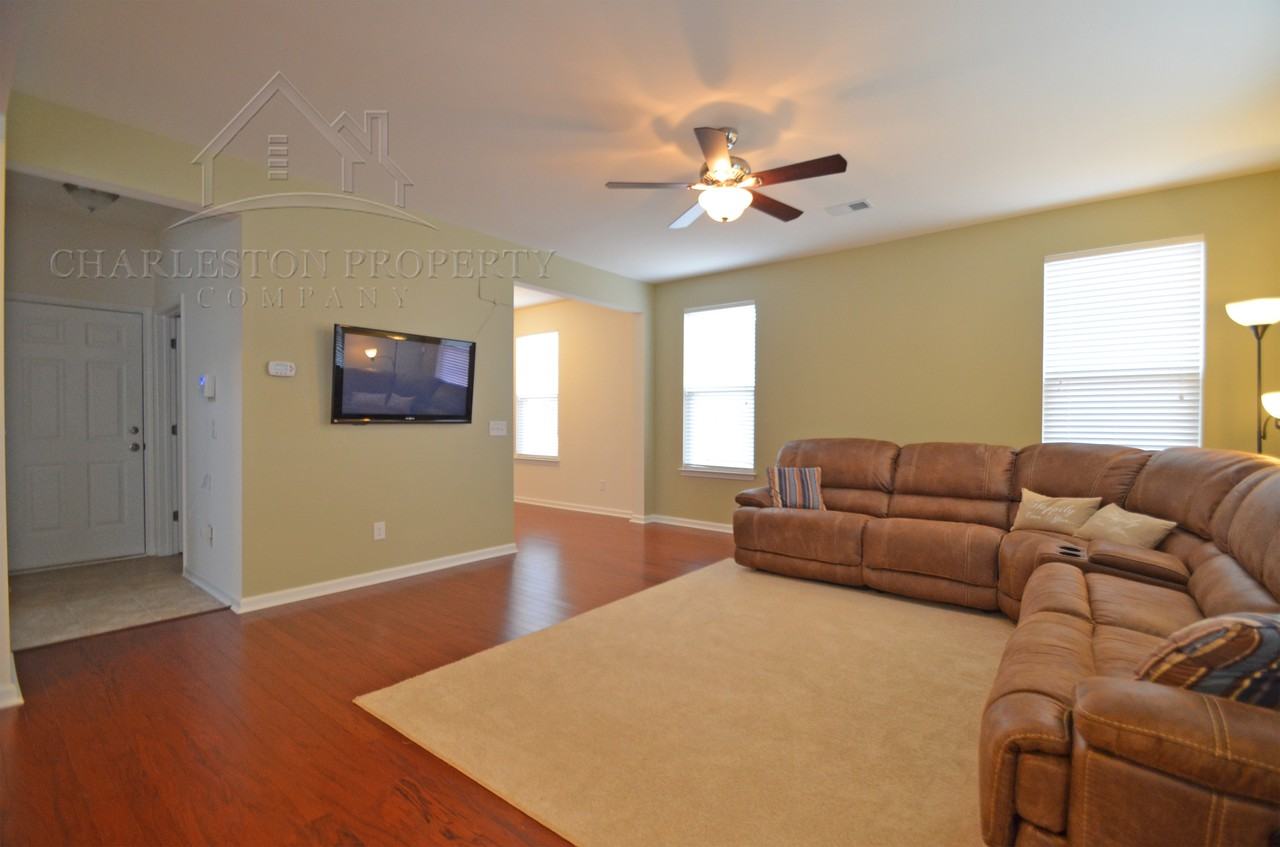 1707 Eider Down Dr - Photo 3 of 8