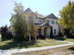 641 Elm Ave - Photo 2 of 6