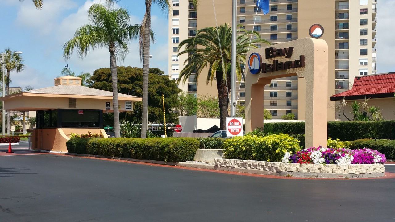 7700 Sun Island Dr S #308 - Photo 2 of 9