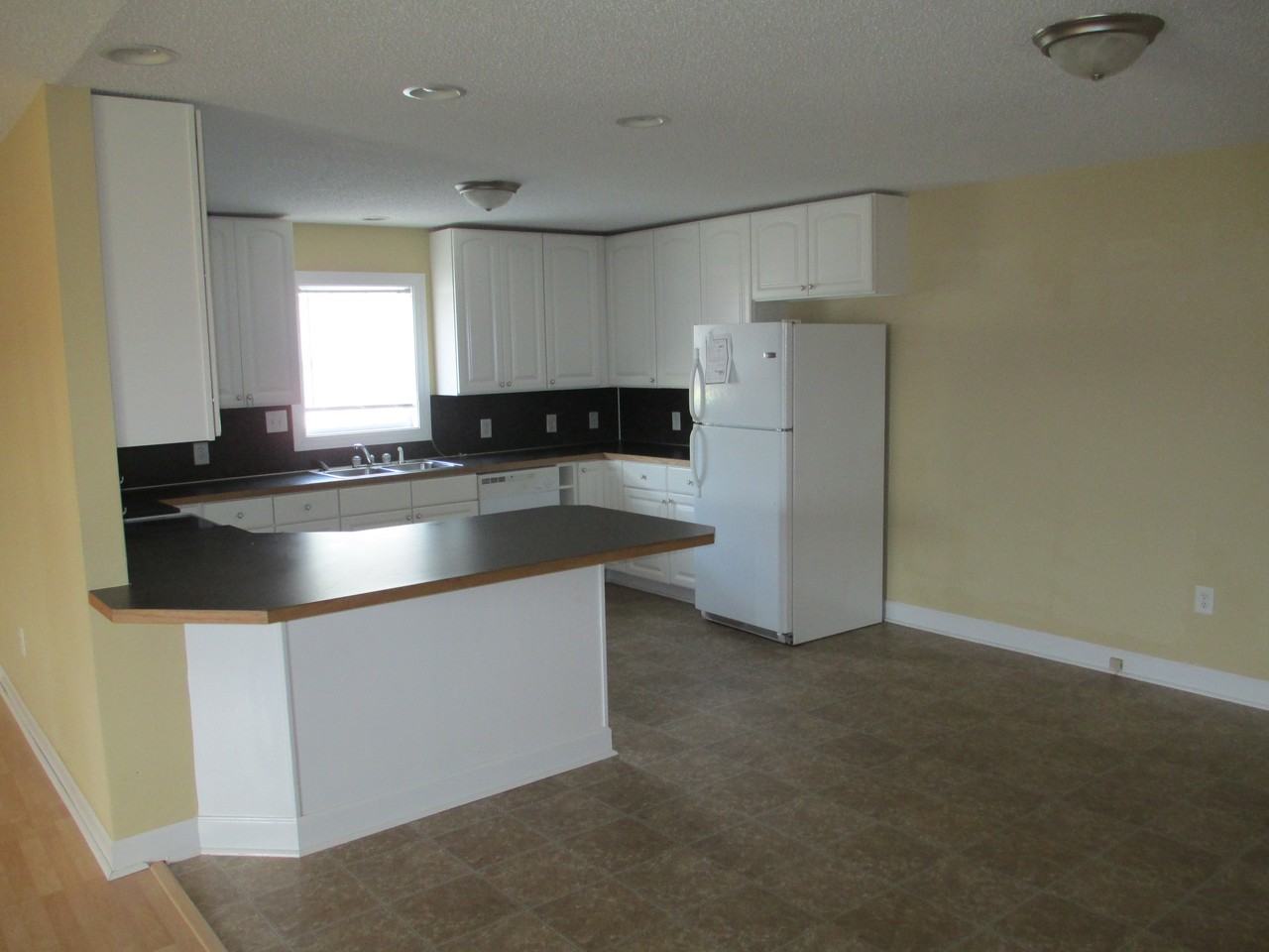 157 Bishop Rd - Photo 3 of 5