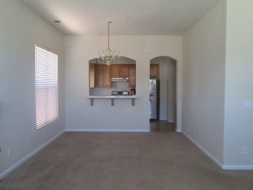 307 Moreno St - Photo 3 of 6