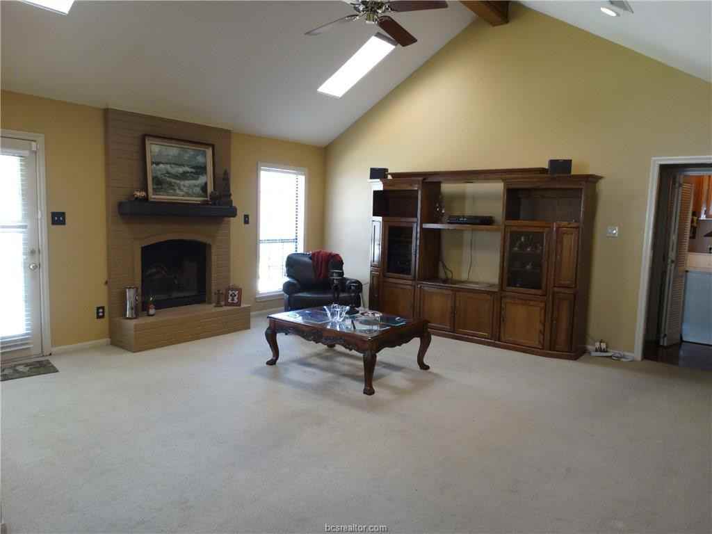 5608 Middlebury Dr - Photo 2 of 38