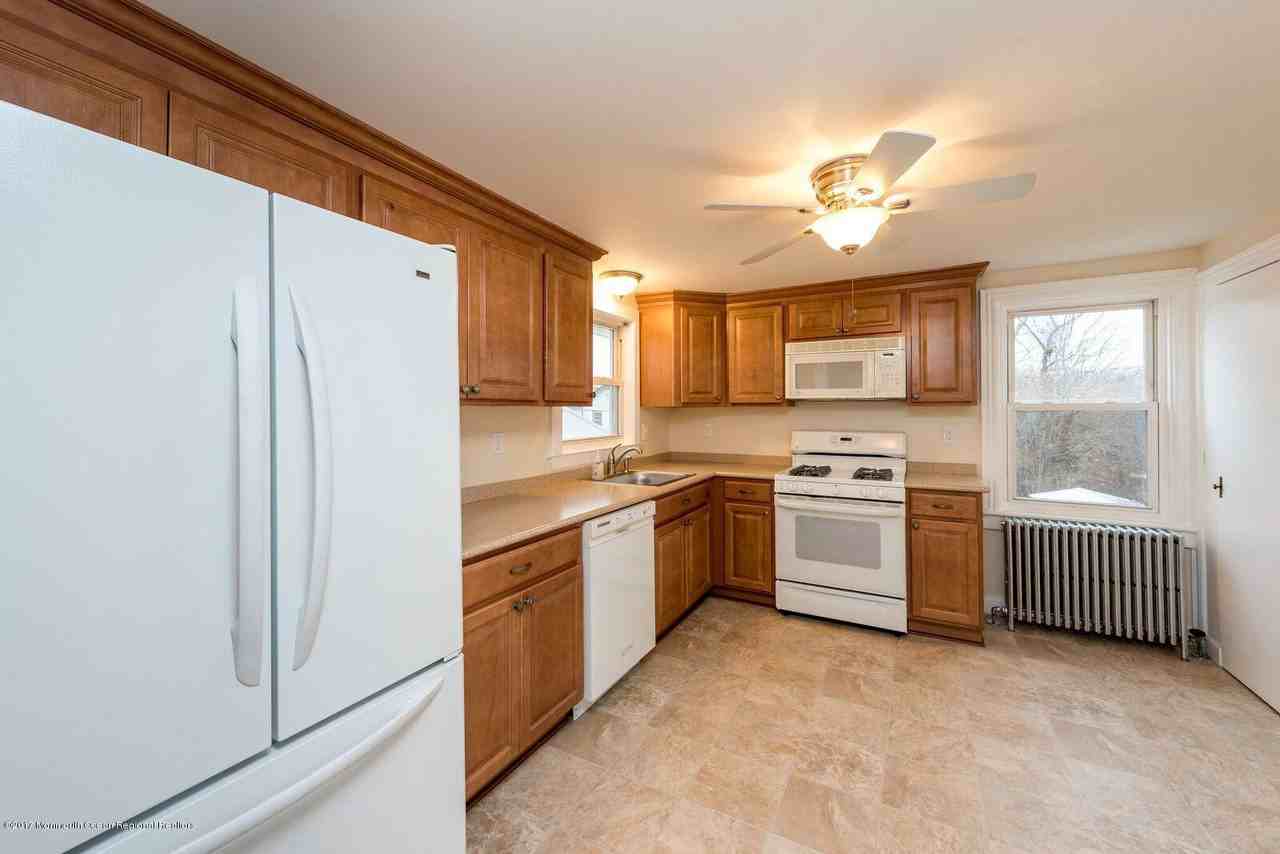 37 E Railroad Ave - Photo 2 of 12