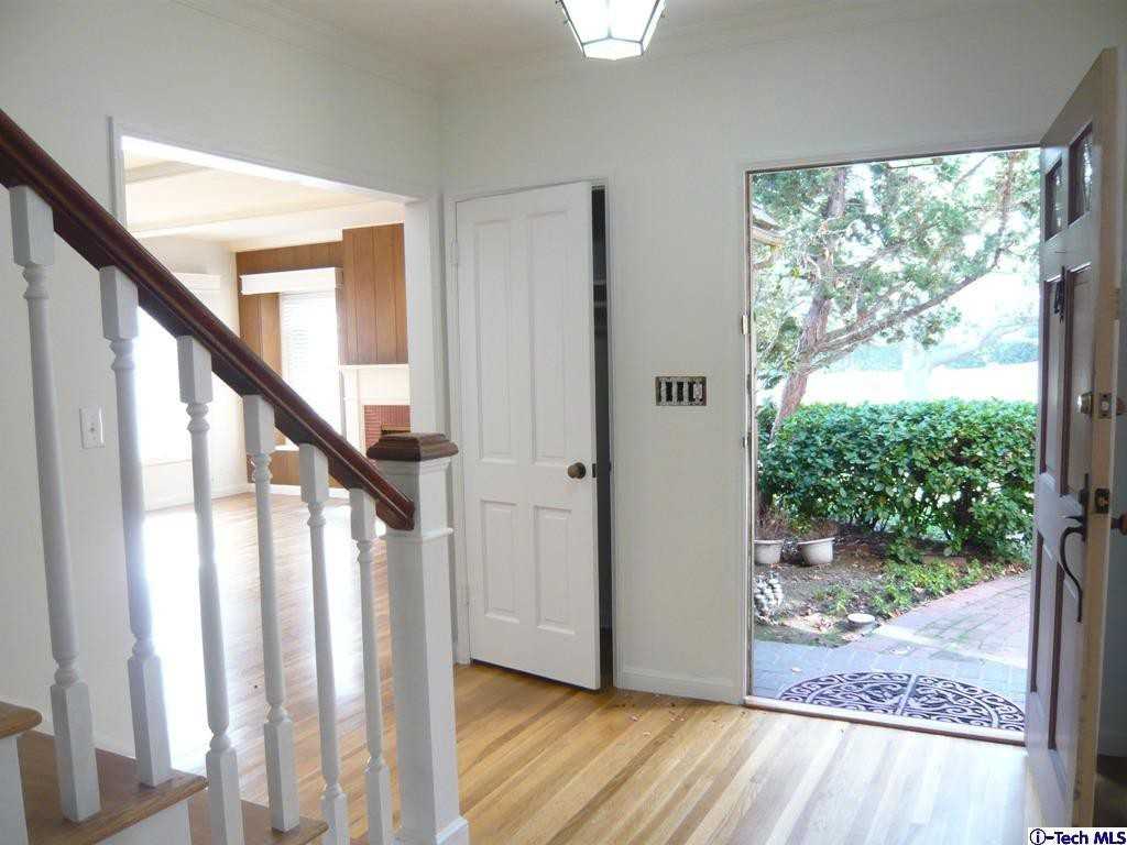 1868 St Albans Rd - Photo 3 of 30