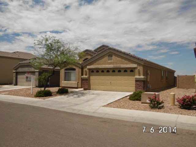 5580 S 240th Dr - Photo 2 of 13