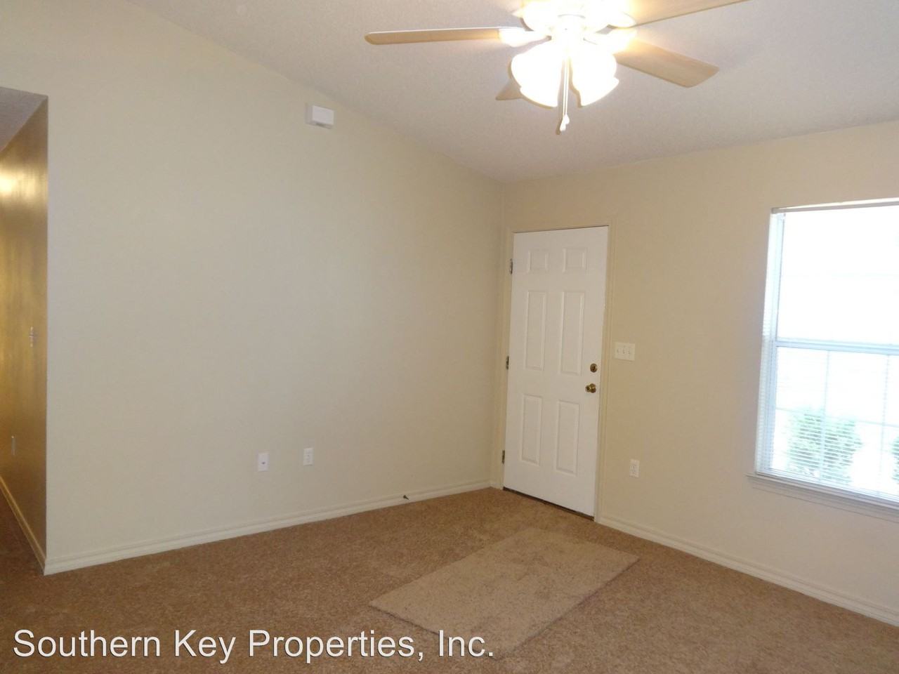 306 Feldon Dr - Photo 2 of 6