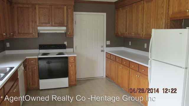 5225 Ridge St - Photo 2 of 15
