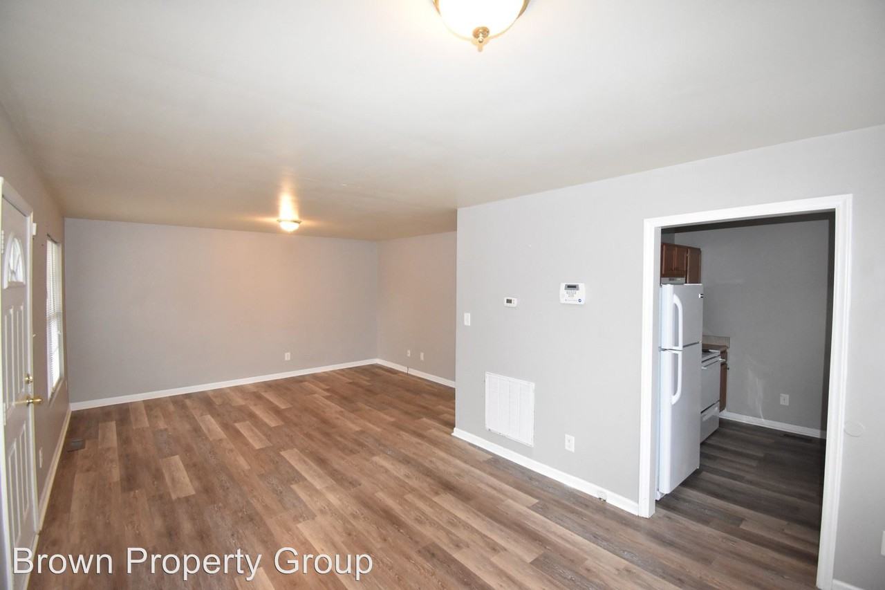 6160 Lonestar Rd - Photo 3 of 13