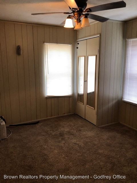 212 Curtis St - Photo 3 of 6