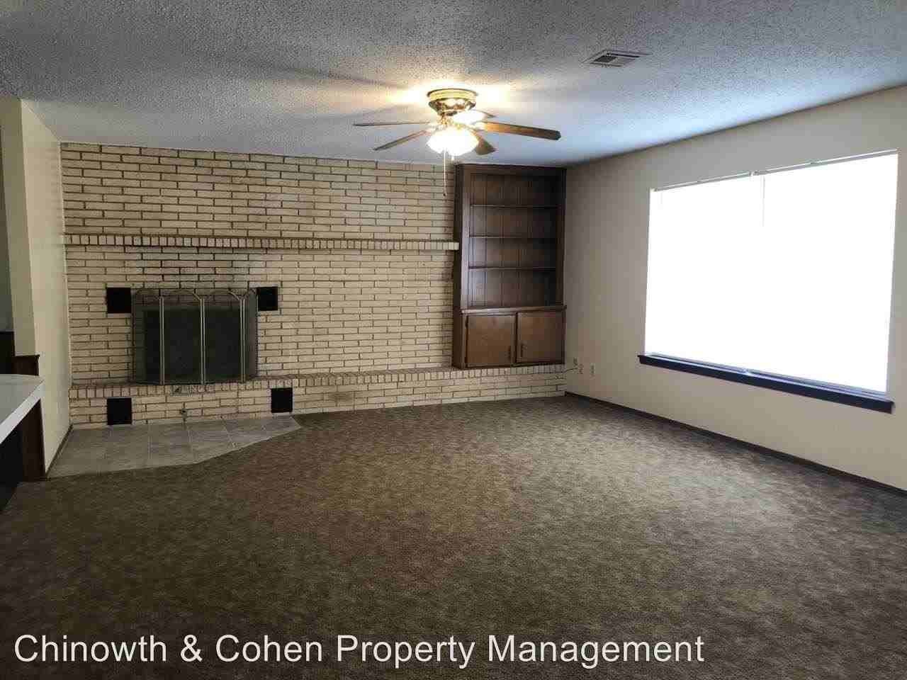 904 NE 12th St - Photo 3 of 20